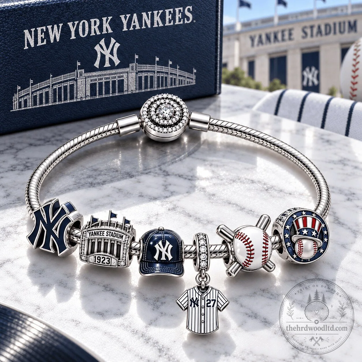 New York Yankees Baseball Stadium Charm Bracelet Set